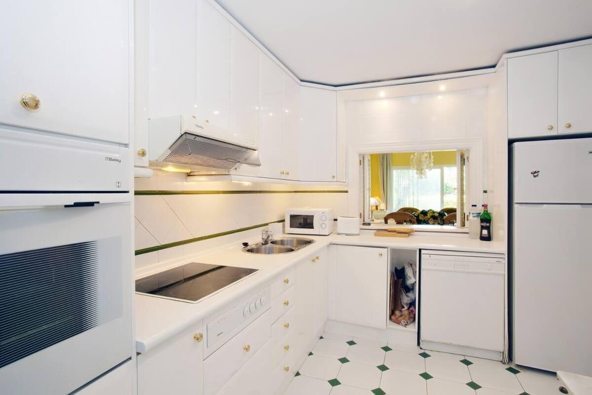 Apartamento Entre Marbella Y Estepona Exterior photo